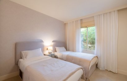 Resale - Ground floor apartment - Marbella - Nueva Andalucia