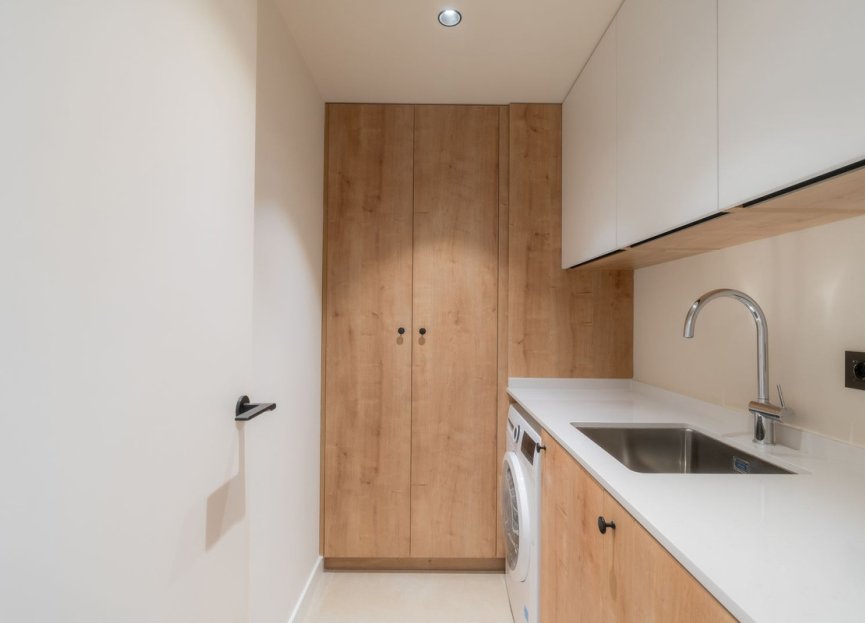 Resale - Ground floor apartment - Marbella - Nueva Andalucia