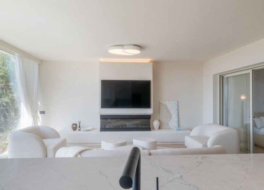 Resale - Ground floor apartment - Marbella - Nueva Andalucia