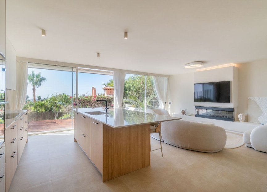 Resale - Ground floor apartment - Marbella - Nueva Andalucia