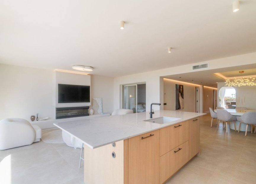 Resale - Ground floor apartment - Marbella - Nueva Andalucia