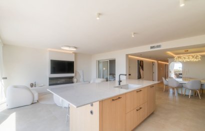 Resale - Ground floor apartment - Marbella - Nueva Andalucia