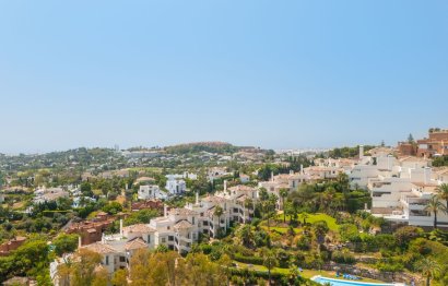 Resale - Ground floor apartment - Marbella - Nueva Andalucia