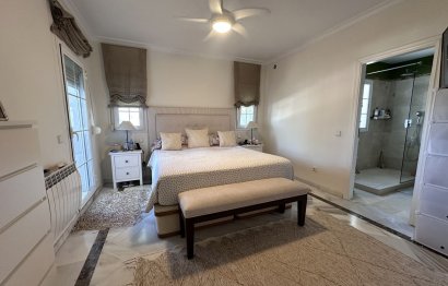 Resale - House - Detached Villa - Estepona - Bel Air