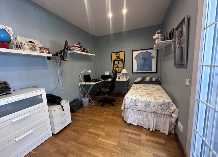 Resale - House - Detached Villa - Estepona - Bel Air