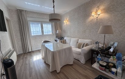 Resale - House - Detached Villa - Estepona - Bel Air