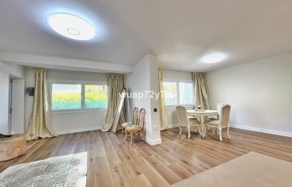 Resale - House - Semi-Detached House - Estepona - Benamara