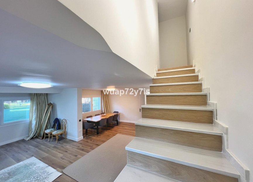 Resale - House - Semi-Detached House - Estepona - Benamara