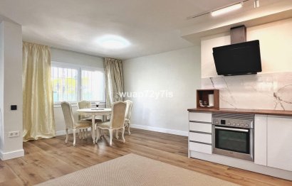 Resale - House - Semi-Detached House - Estepona - Benamara