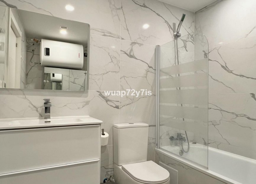 Resale - House - Semi-Detached House - Estepona - Benamara