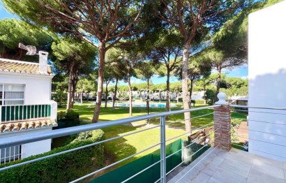 Resale - House - Semi-Detached House - Estepona - Benamara