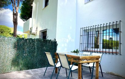 Resale - House - Semi-Detached House - Estepona - Benamara