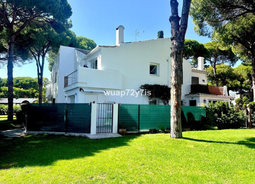 Resale - House - Semi-Detached House - Estepona - Benamara