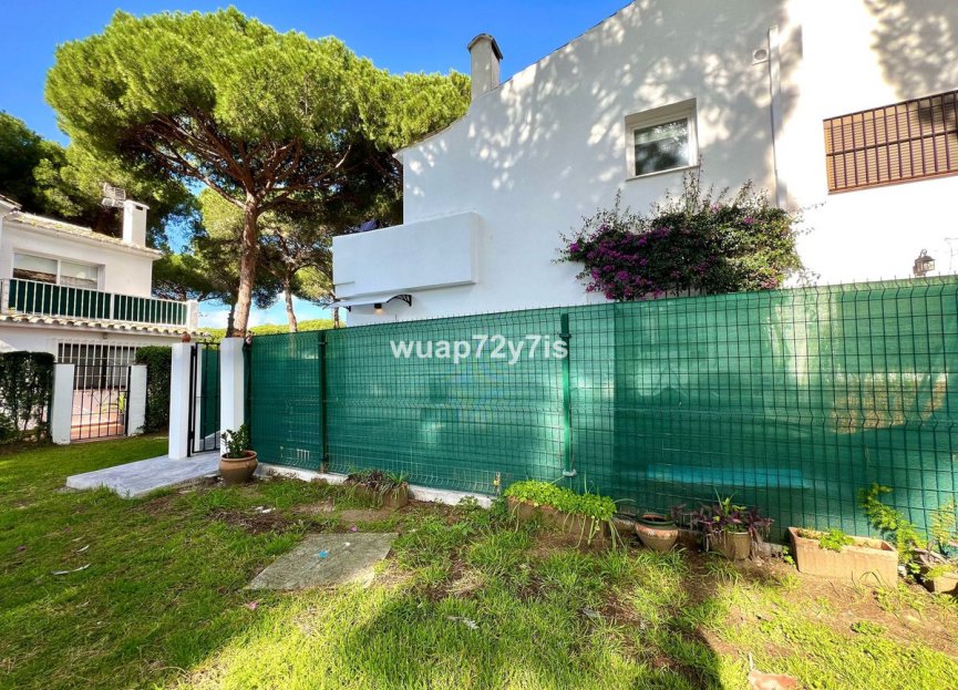 Resale - House - Semi-Detached House - Estepona - Benamara