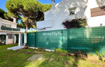 Resale - House - Semi-Detached House - Estepona - Benamara