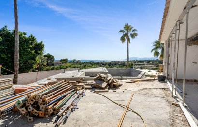 Resale - House - Detached Villa - Marbella - Elviria