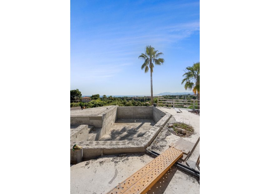 Resale - House - Detached Villa - Marbella - Elviria