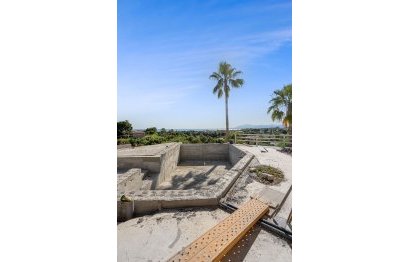 Resale - House - Detached Villa - Marbella - Elviria