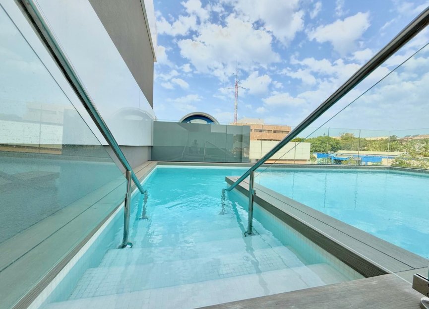 Resale - Apartment - Middle Floor Apartment - Fuengirola - Fuengirola Centro