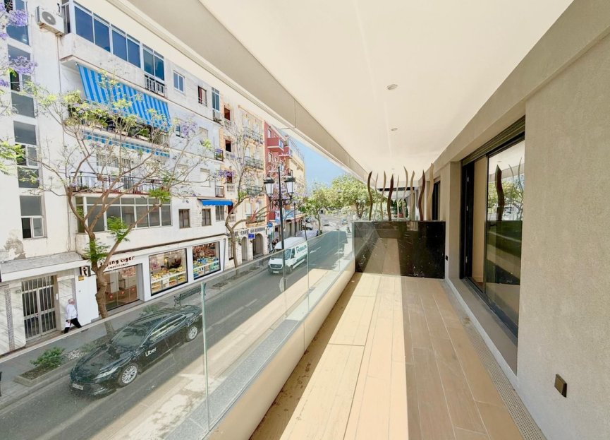 Resale - Apartment - Middle Floor Apartment - Fuengirola - Fuengirola Centro