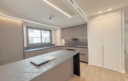 Resale - Apartment - Middle Floor Apartment - Fuengirola - Fuengirola Centro