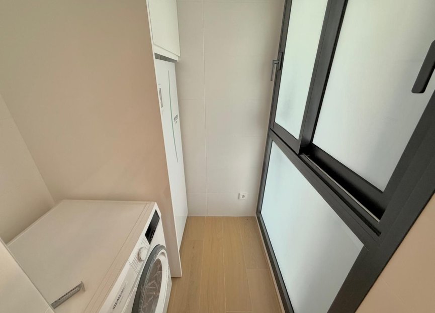 Resale - Apartment - Middle Floor Apartment - Fuengirola - Fuengirola Centro