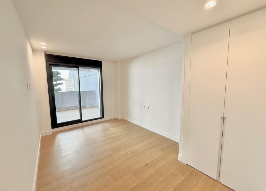 Resale - Apartment - Middle Floor Apartment - Fuengirola - Fuengirola Centro