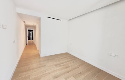 Resale - Apartment - Middle Floor Apartment - Fuengirola - Fuengirola Centro