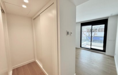 Resale - Apartment - Middle Floor Apartment - Fuengirola - Fuengirola Centro