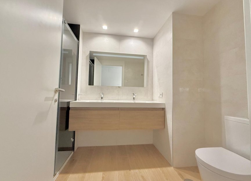 Resale - Apartment - Middle Floor Apartment - Fuengirola - Fuengirola Centro