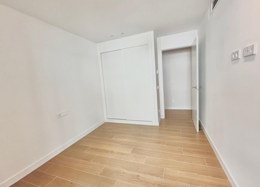 Resale - Apartment - Middle Floor Apartment - Fuengirola - Fuengirola Centro