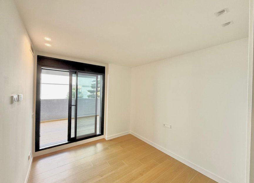 Resale - Apartment - Middle Floor Apartment - Fuengirola - Fuengirola Centro