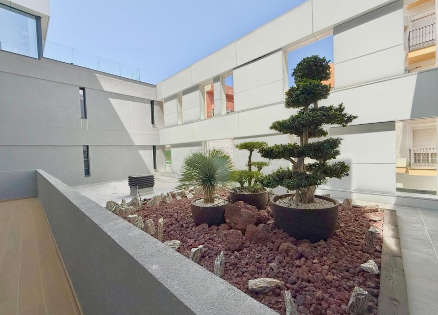 Resale - Apartment - Middle Floor Apartment - Fuengirola - Fuengirola Centro