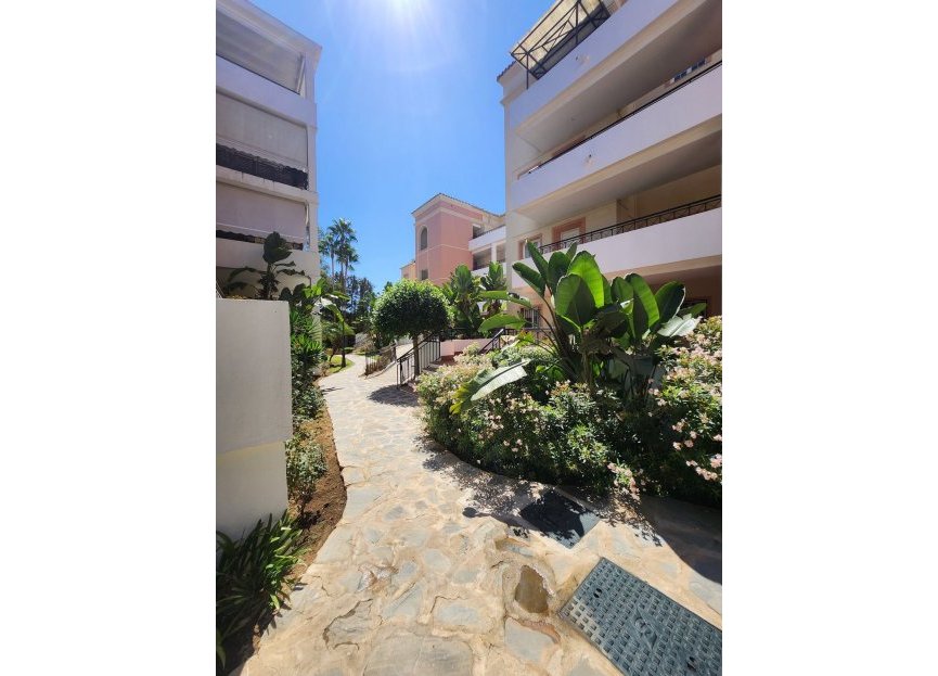 Reventa - Apartment - Middle Floor Apartment - Marbella - Nueva Andalucia