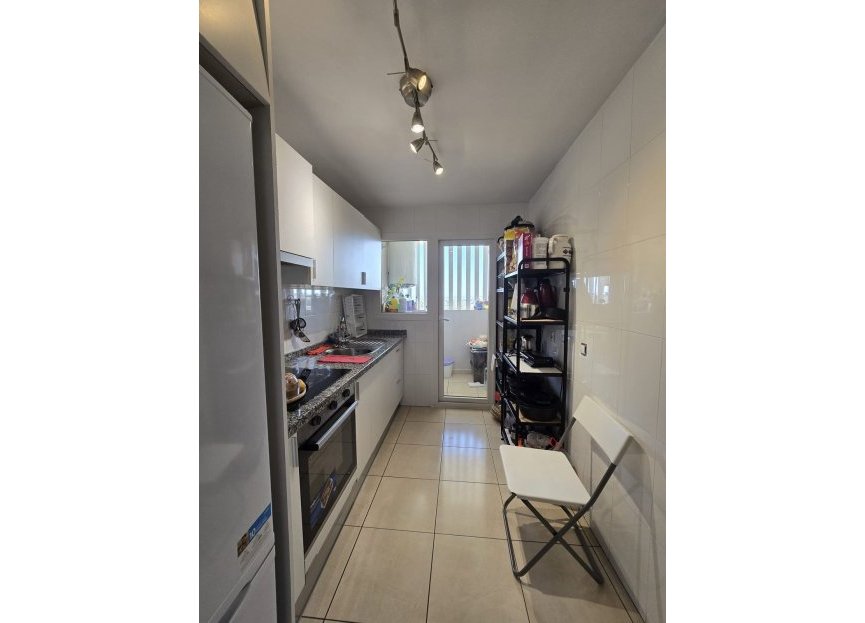 Resale - Apartment - Middle Floor Apartment - Marbella - Nueva Andalucia