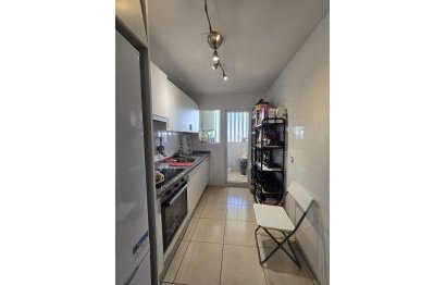 Resale - Apartment - Middle Floor Apartment - Marbella - Nueva Andalucia