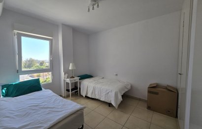 Resale - Apartment - Middle Floor Apartment - Marbella - Nueva Andalucia