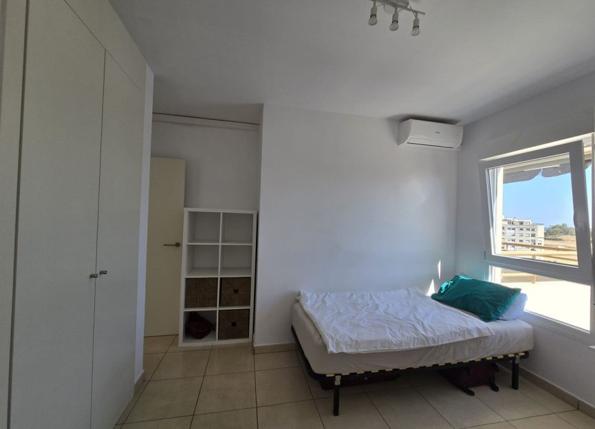 Resale - Apartment - Middle Floor Apartment - Marbella - Nueva Andalucia