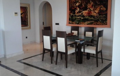 Resale - Apartment - Middle Floor Apartment - Marbella - Puerto Banús