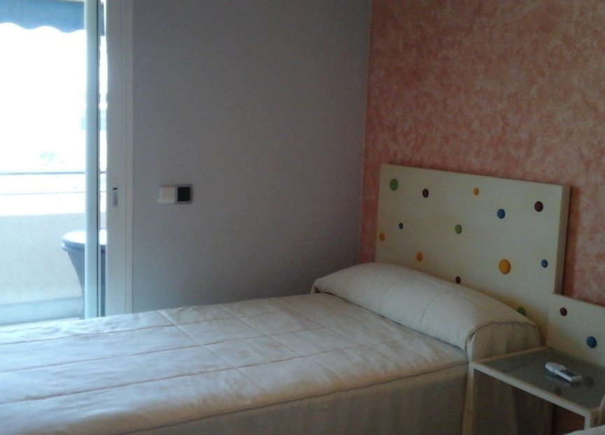 Resale - Apartment - Middle Floor Apartment - Marbella - Puerto Banús