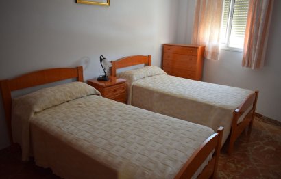 Resale - Apartment - Middle Floor Apartment - Estepona - El Morche