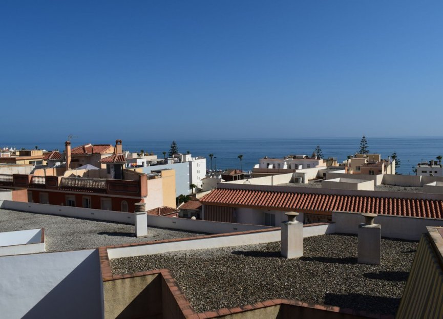 Resale - Apartment - Middle Floor Apartment - Estepona - El Morche