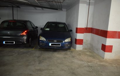 Resale - Apartment - Middle Floor Apartment - Estepona - El Morche