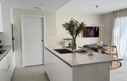 Resale - Apartment - Middle Floor Apartment - Estepona - Estepona Centro