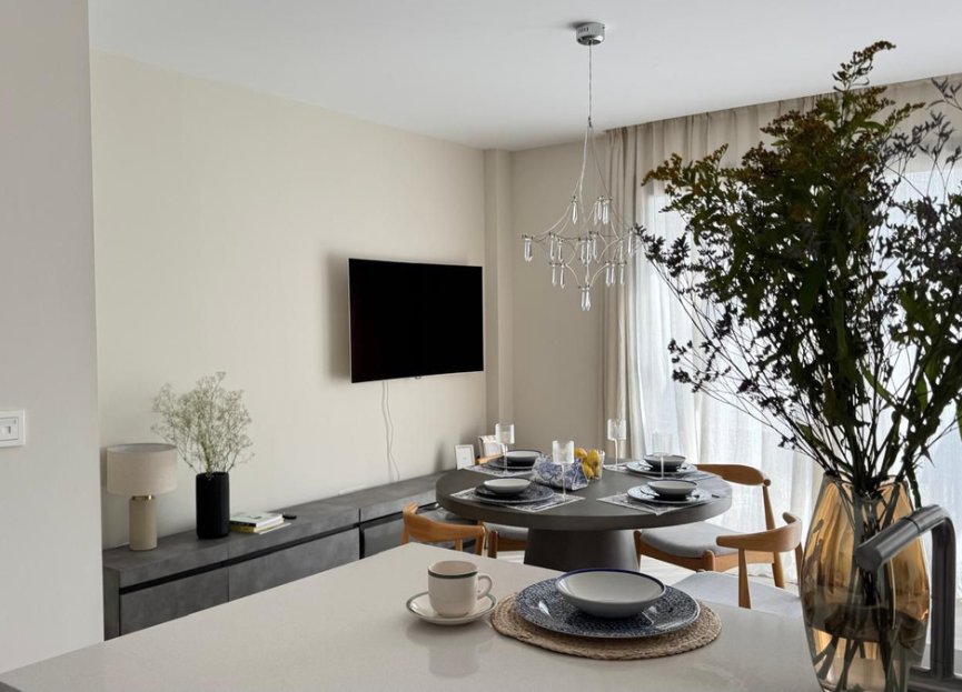 Resale - Apartment - Middle Floor Apartment - Estepona - Estepona Centro