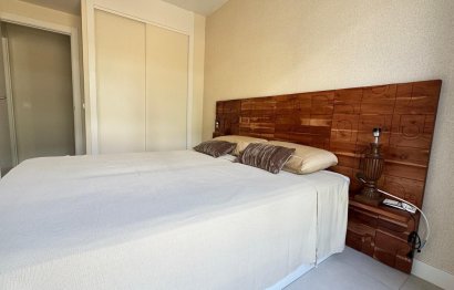 Resale - Apartment - Middle Floor Apartment - Estepona - Estepona Centro