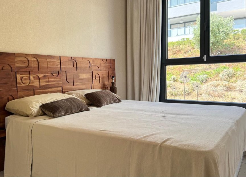 Resale - Apartment - Middle Floor Apartment - Estepona - Estepona Centro