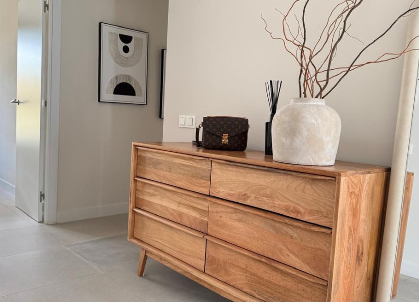 Resale - Apartment - Middle Floor Apartment - Estepona - Estepona Centro