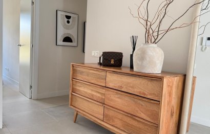 Resale - Apartment - Middle Floor Apartment - Estepona - Estepona Centro