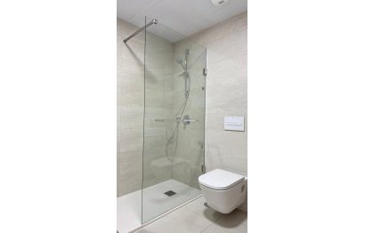 Resale - Apartment - Middle Floor Apartment - Estepona - Estepona Centro